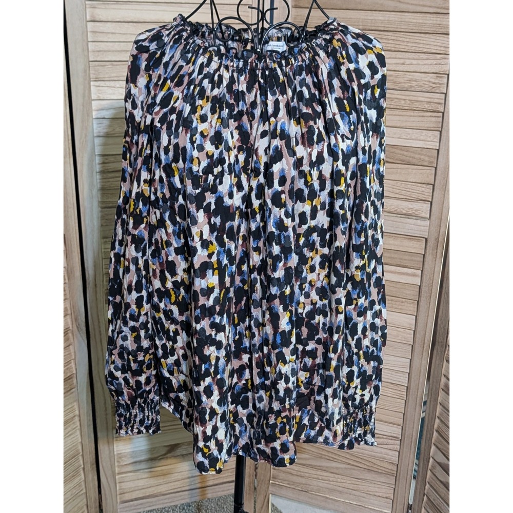 Beachlunchlounge Top Womens XS Animal Print V Neck Long Sleeve Smocked Flowy